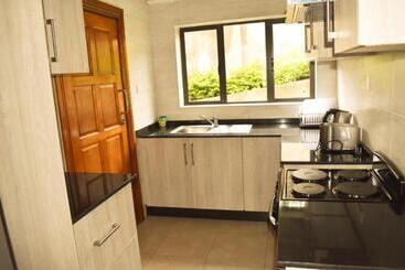 پانسیون Wadonda Suites
