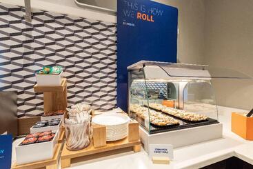 هتل Holiday Inn Express & Suites   Boston South   Randolph, An Ihg