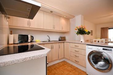 Mare Verde 68   Two Bed