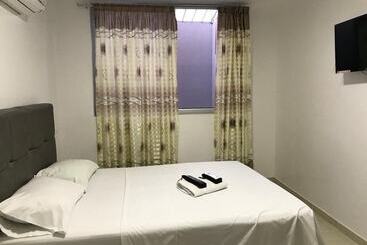 پانسیون Hostal Piedra Del Sol