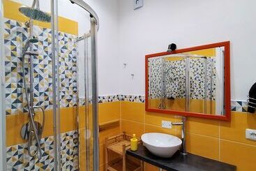 پانسیون Lanzies Guesthouse