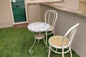 پانسیون Lanzies Guesthouse