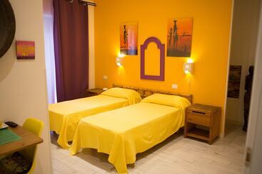 پانسیون Lanzies Guesthouse