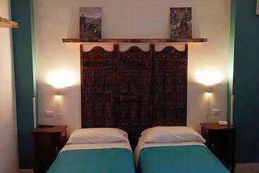 پانسیون Lanzies Guesthouse