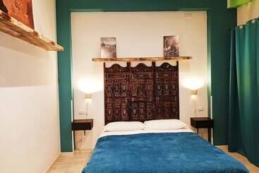 پانسیون Lanzies Guesthouse
