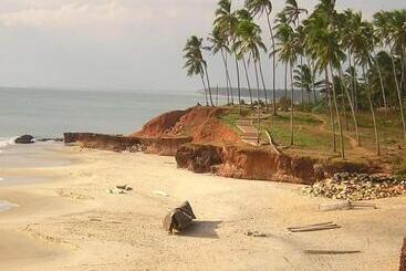 Sukriti Beach Resort