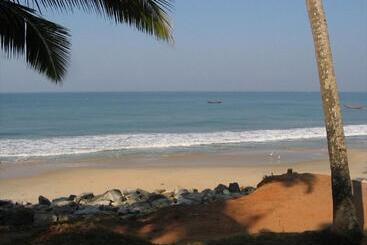 Sukriti Beach Resort