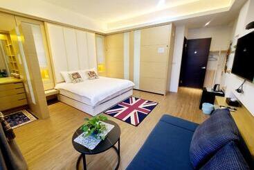 تختخواب و صبحانه Love Happiness Inn