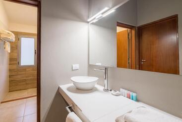 هتل Calina Casa De Huéspedes