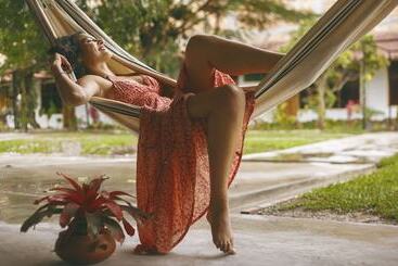 هتل Country Club Eco Casajardin