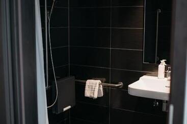 Iip Apartments