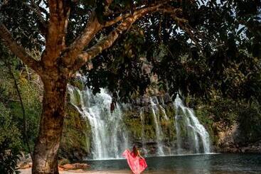 پانسیون Pousada Cachoeira Poço Encantado