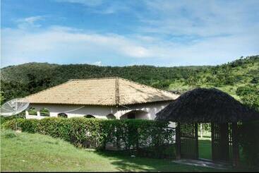 پانسیون Pousada Cachoeira Poço Encantado