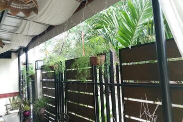 تختخواب و صبحانه Cozy Inn Mactan