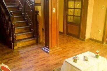 Belmont B&b