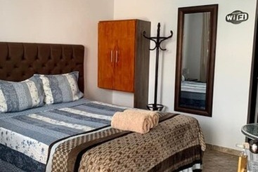 هتل Huacachina Desert House