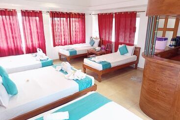 هتل Le Holiday Inn