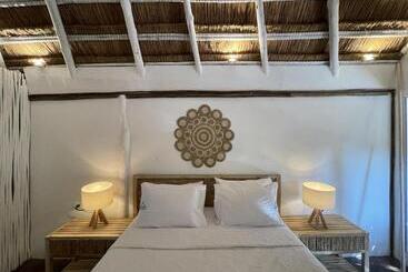 هتل Nena Beach Club &