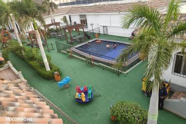استراحتگاه Jeddah Wakan Villas