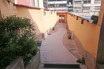 تختخواب و صبحانه Wooden Wasi Hostel