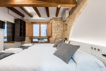 هتل Hostal 977
