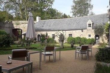 هتل Manoir Du Moustoir   Hôtel Les Empreintes