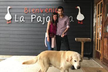 هتل Parque La Pajarera