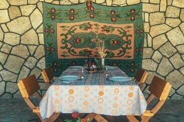 هاستل Hanul Hora Romaneasca