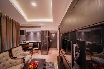 هتل Ambara Suites