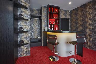 酒店 Dream Luxury