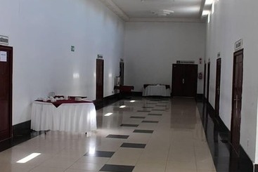 هتل Ekamuti Town Lodge