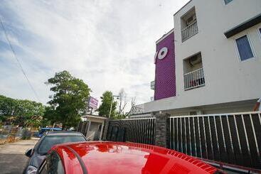 هتل Oyo 270 Madinah Residence Syariah