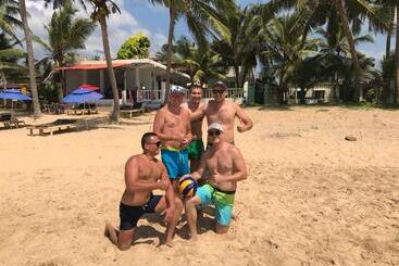 هتل Shenora Beach Resort