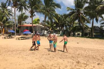 هتل Shenora Beach Resort