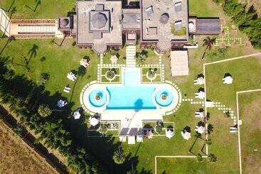 هتل Palais Amaya