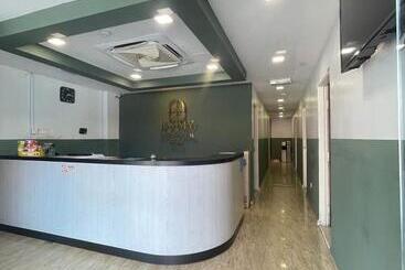 هتل Room V @ Jalan Megat