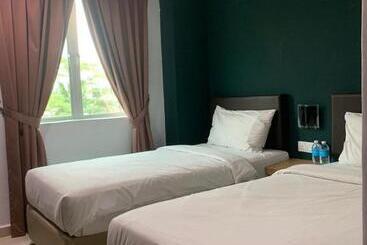 هتل Room V @ Jalan Megat