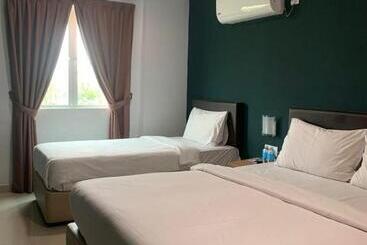 هتل Room V @ Jalan Megat