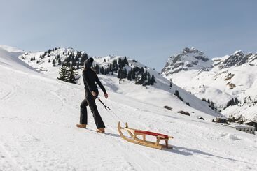 استراحتگاه Alpenparks Hotel & Apartment Arlberg Warth Mit Pool