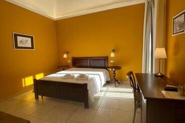 تختخواب و صبحانه Il Borgo