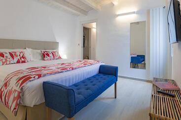 هتل Le Maestranze Deluxe Rooms