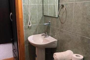 پانسیون Hostal Ipanema