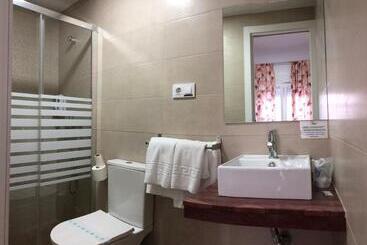 پانسیون Hostal Mellizo