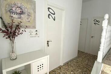 پانسیون Hostal Mellizo
