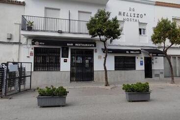 پانسیون Hostal Mellizo