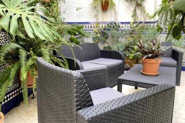 پانسیون Hostal Mellizo