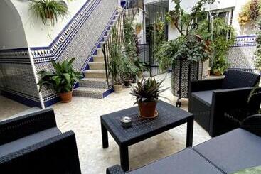 پانسیون Hostal Mellizo