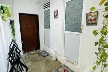 پانسیون Winston Sea Front Villa