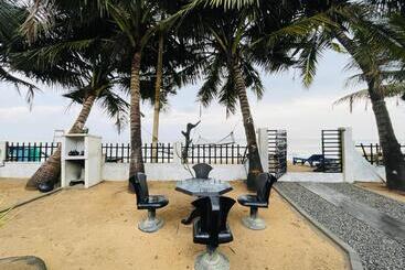 پانسیون Winston Sea Front Villa