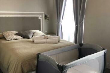 تختخواب و صبحانه Locanda San Tomaso Affittacamere